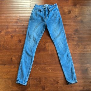 The loft sculpt jegging. Regular size 25.